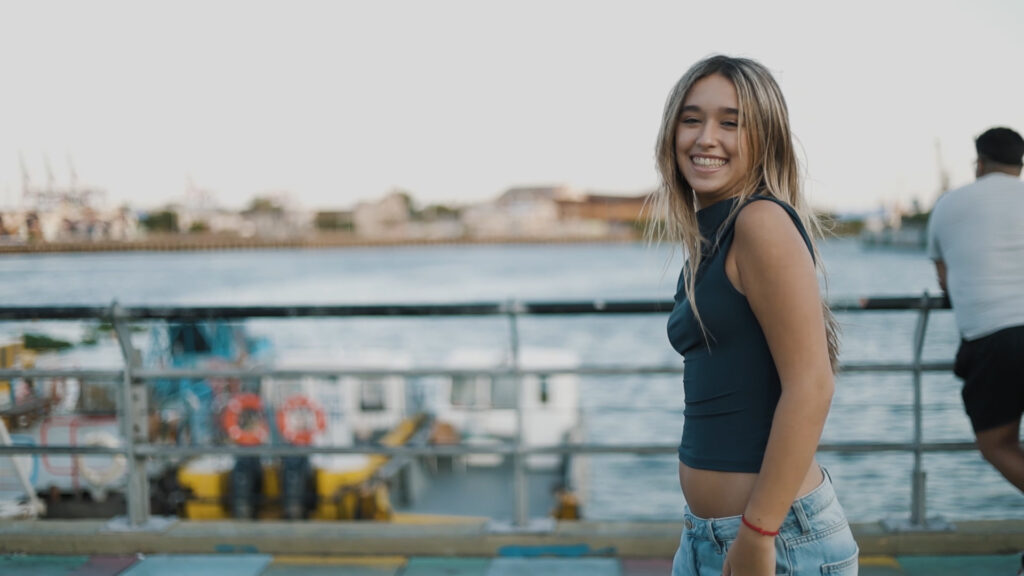 VIDEO CLIP.00_01_42_23.Imagen fija025